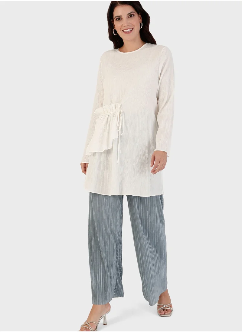 Alia by modanisa Crew Neck Ruffle Detail Tunic