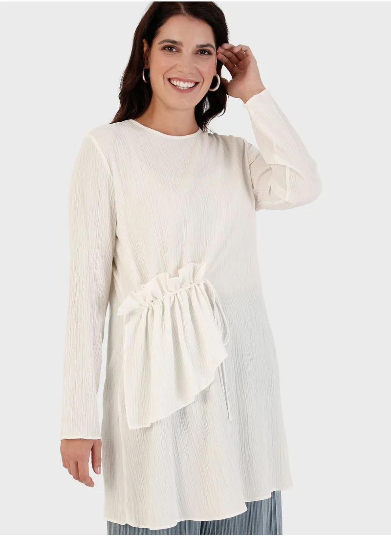 Alia by modanisa Crew Neck Ruffle Detail Tunic