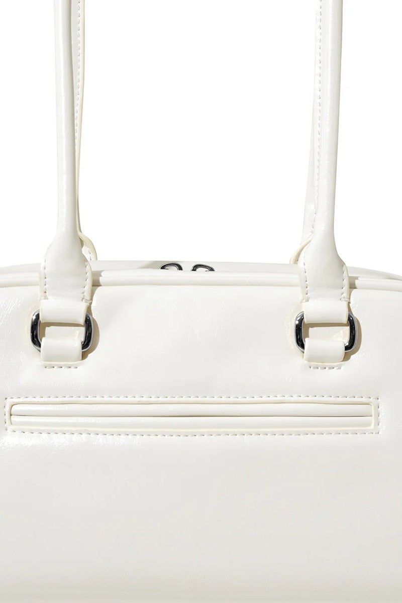 ستاند حقيبة كتف جلدية  Oil Chubby Bag - Image 4