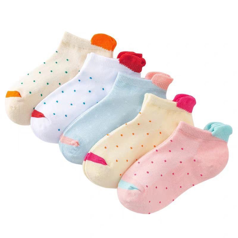 "SMARTEDGE Stylish women's polka dot print ankle socks, perfect for summer. Very elegant, set of 6 pairs in assorted colors. A trendy design for women and girls."