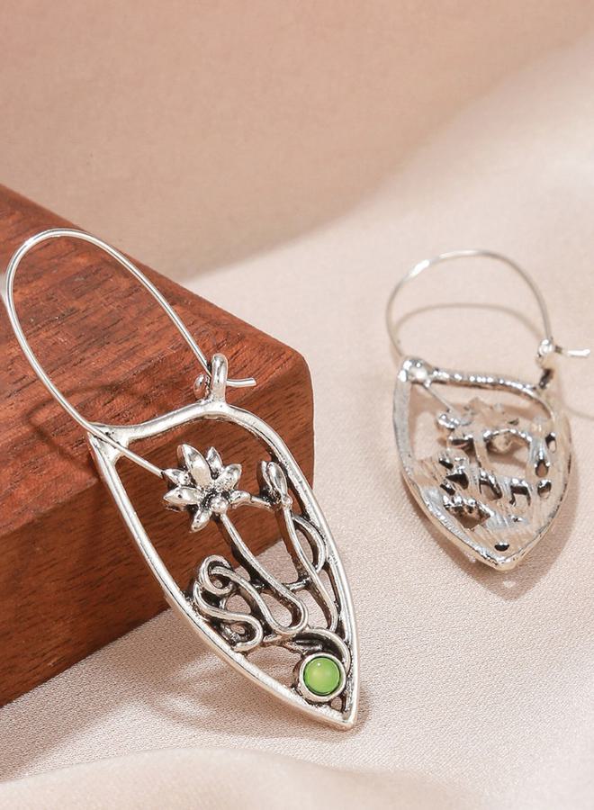 Styli Vintage Floral Design Earrings  - Image 4