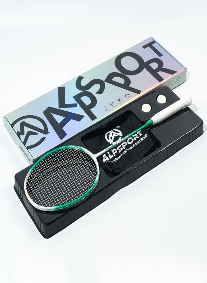 ALPSPORT مضرب تنس الريشة الاحترافي ALPSPORT Peacock 4U G5 6.8mm 40T Graphite Shaft Max 35LBS T800، مصنوع من ألياف الكربون الكاملة بتقنية التشكيل الثانوي، مع علبة هدايا، وحقيبة فلانيل واحدة، وشريطين للمقابض (أبيض). - Image 1