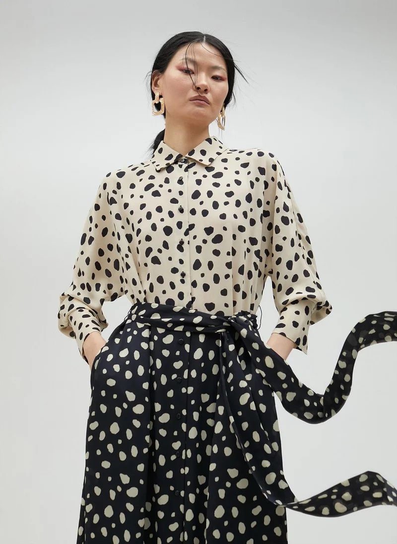 لولا كساديمونت فستان قميص منقط