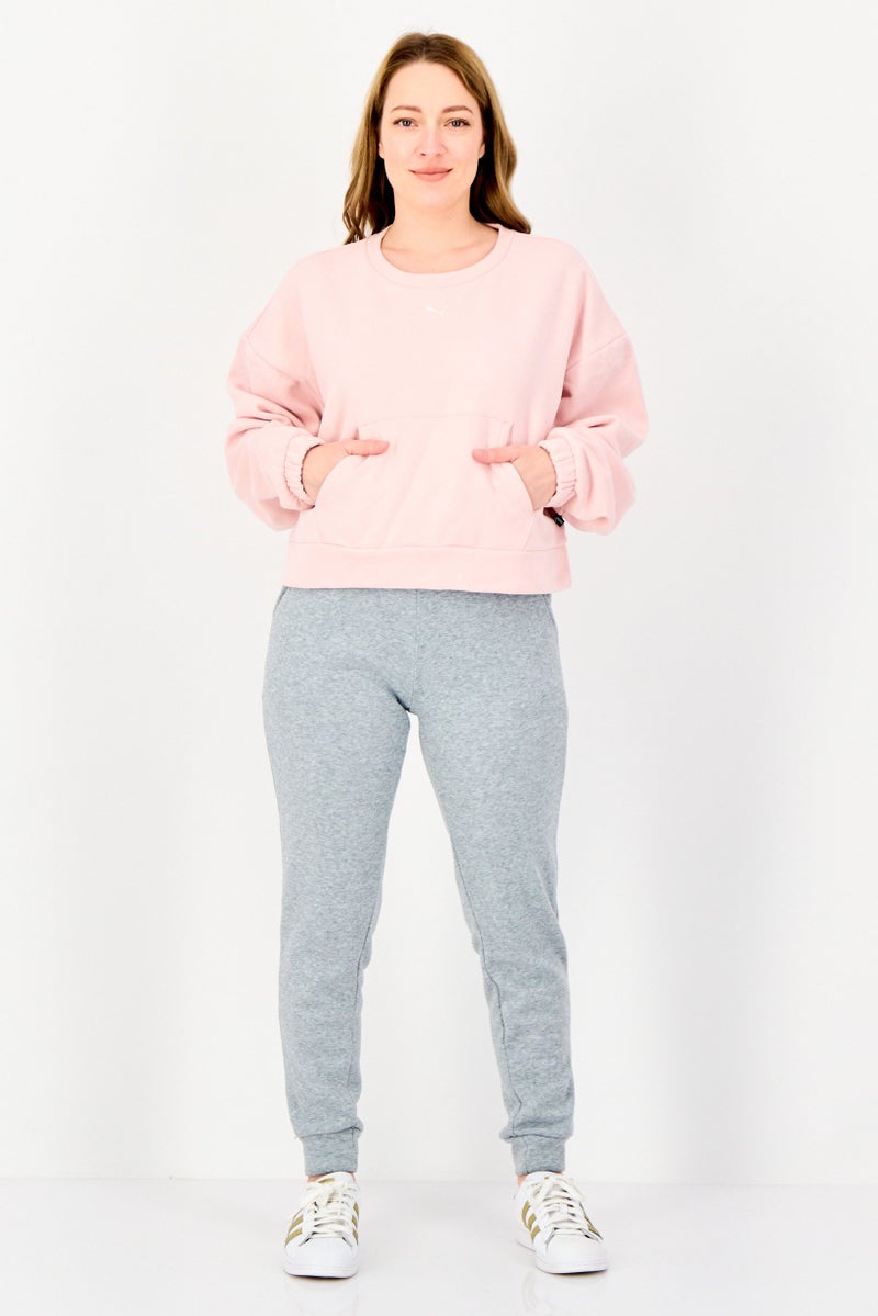 PUMA سويت شيرت قصير بأكمام طويلة للنساء بتصميم مريح، وردي زهري - Image 4