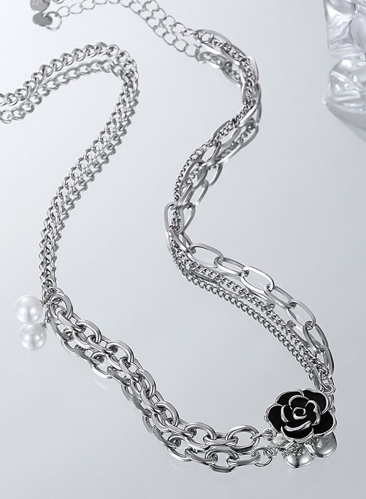 Kelesa Exclusive Fashion Design Pendant Necklace Black Flower Shape - Image 2