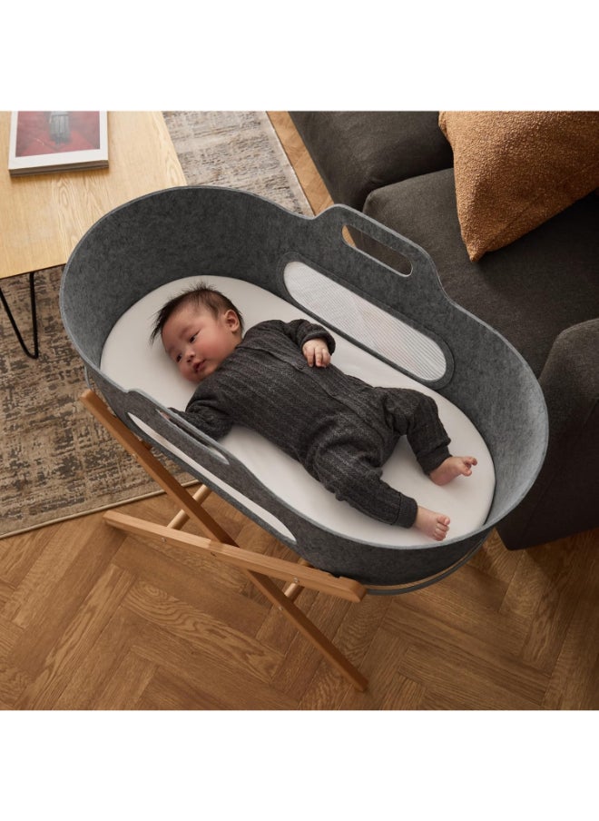 Snuz - Baskit Moses Basket And Stand Set For Baby, Dual Mesh Windows For Airflow, Soft Material, 3D Breathable Mattress, Machine Washable Liners, Basket And Stand 84 X 46.5 X 74 Cm - Dark Grey And Natural - Image 1