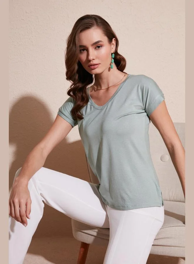 Lela Lela V-Neck Relaxed Fit Blouse with Slit, Women's Blouse 5862000