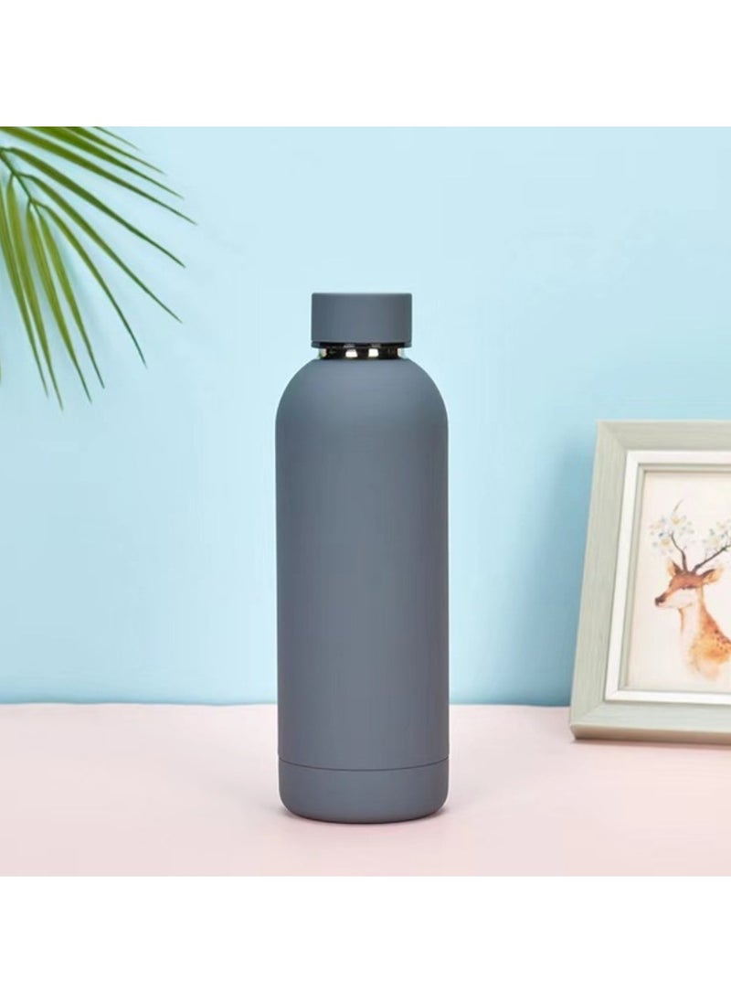 Generic - Insulated water bottle with airtight seal - Image 1