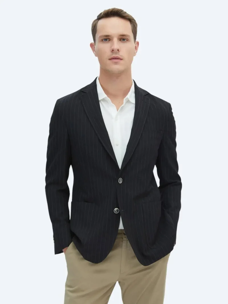 كيب جاكيت عصري مخطط باللون الأسود