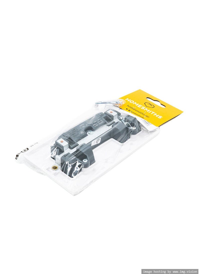 Tenby مخرج مزدوج 13A من تنبي - Image 3