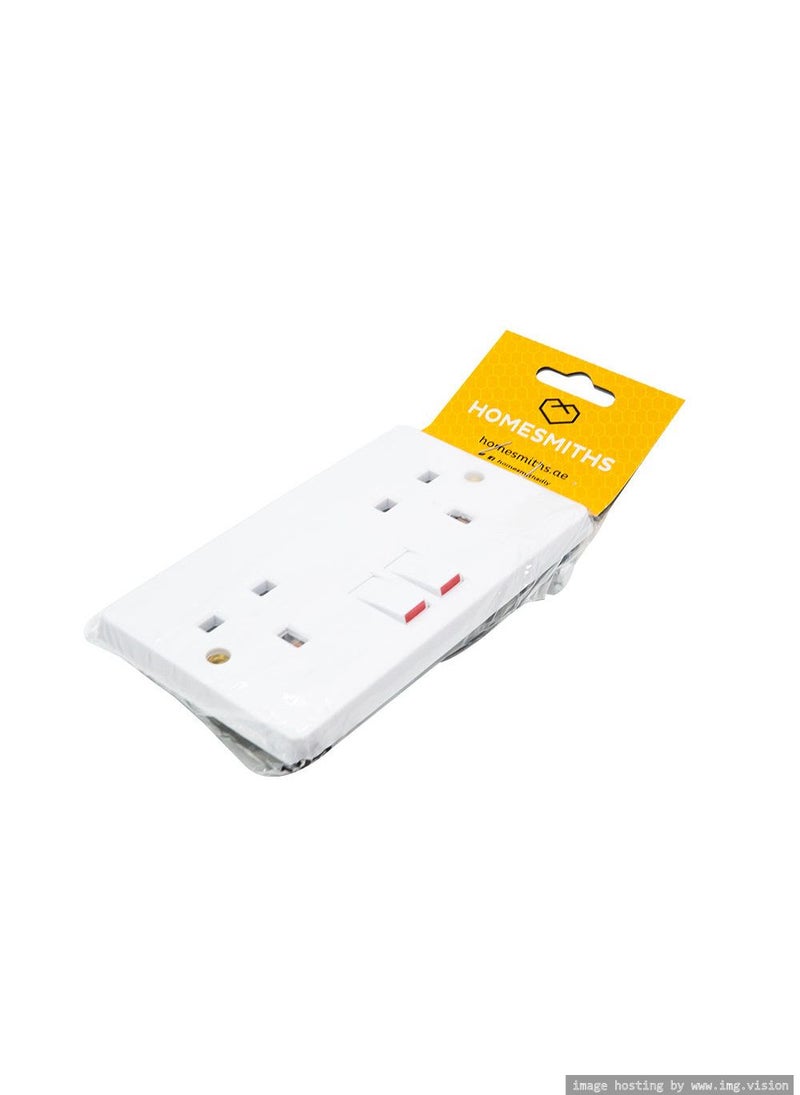 Tenby مخرج مزدوج 13A من تنبي - Image 2