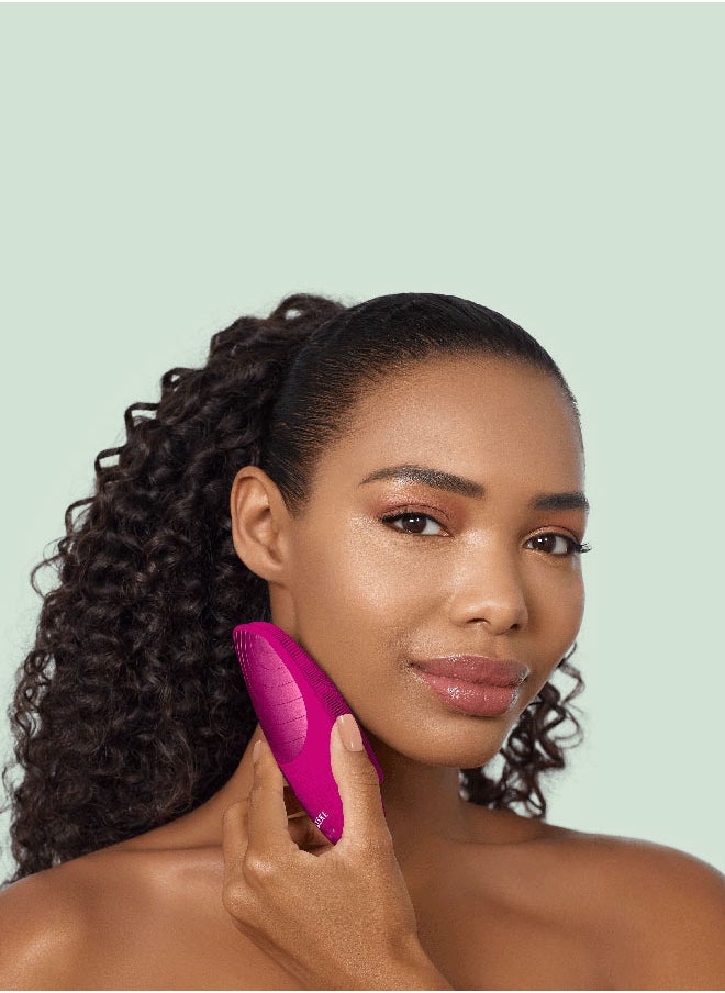 GESKE GESKE SmartAppGuided Sonic Thermo Facial Brush | 6 in 1 | Skin Cleansing | Cleansing Brush with Thermal Function | Facial Massager | Electric Facial Brush | Facial Cleansing Device - Magenta  - Image 3