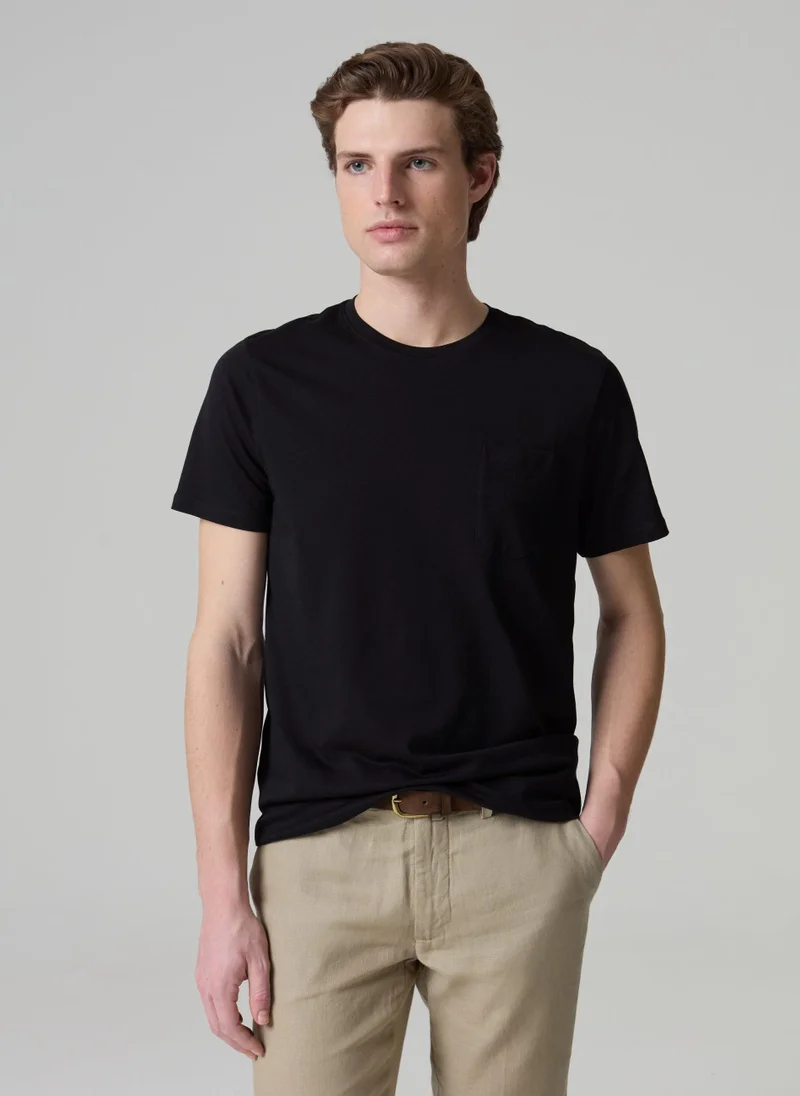 او في اس Black