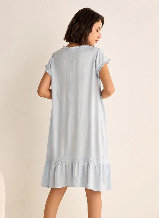 سبلاش فيڤ فستان نوم بياقة مستديرة وأكمام قصيرة وتفاصيل ثنيات