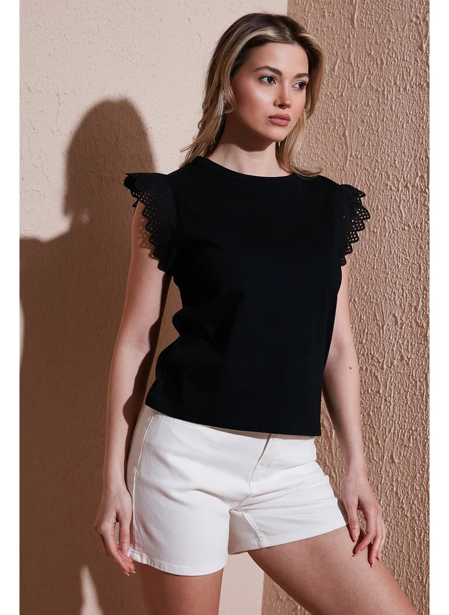 Fashion Friends Cotton Standard Fit Laced Sleeve Crew Neck T Shirt Women's T Shirt 25Y0544K1