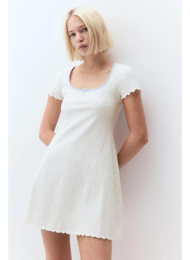 H&M Overlock-detail flared-skirt dress