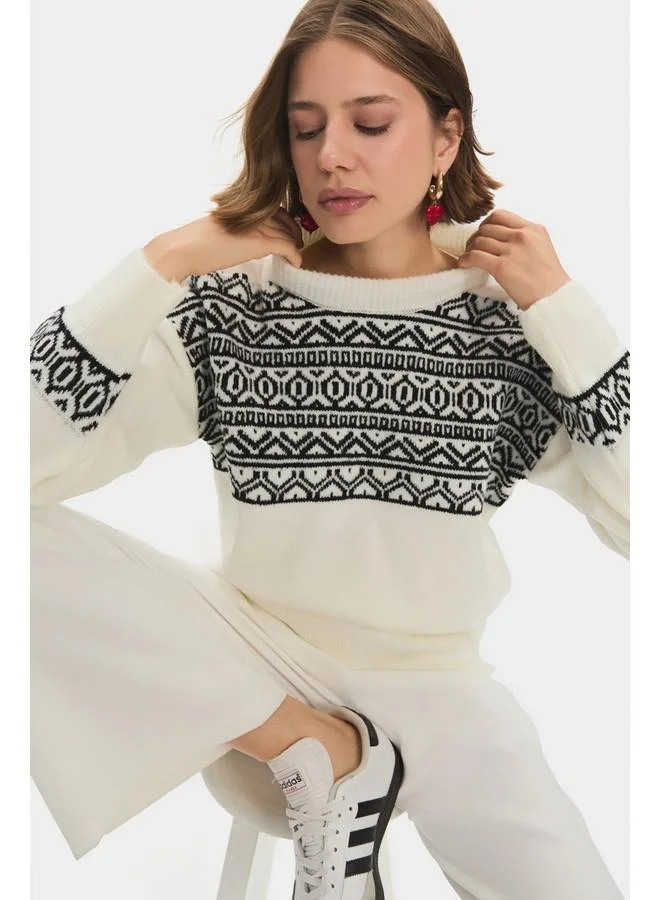 جون June Women Crew Neck Jacquard Knitwear Sweater White