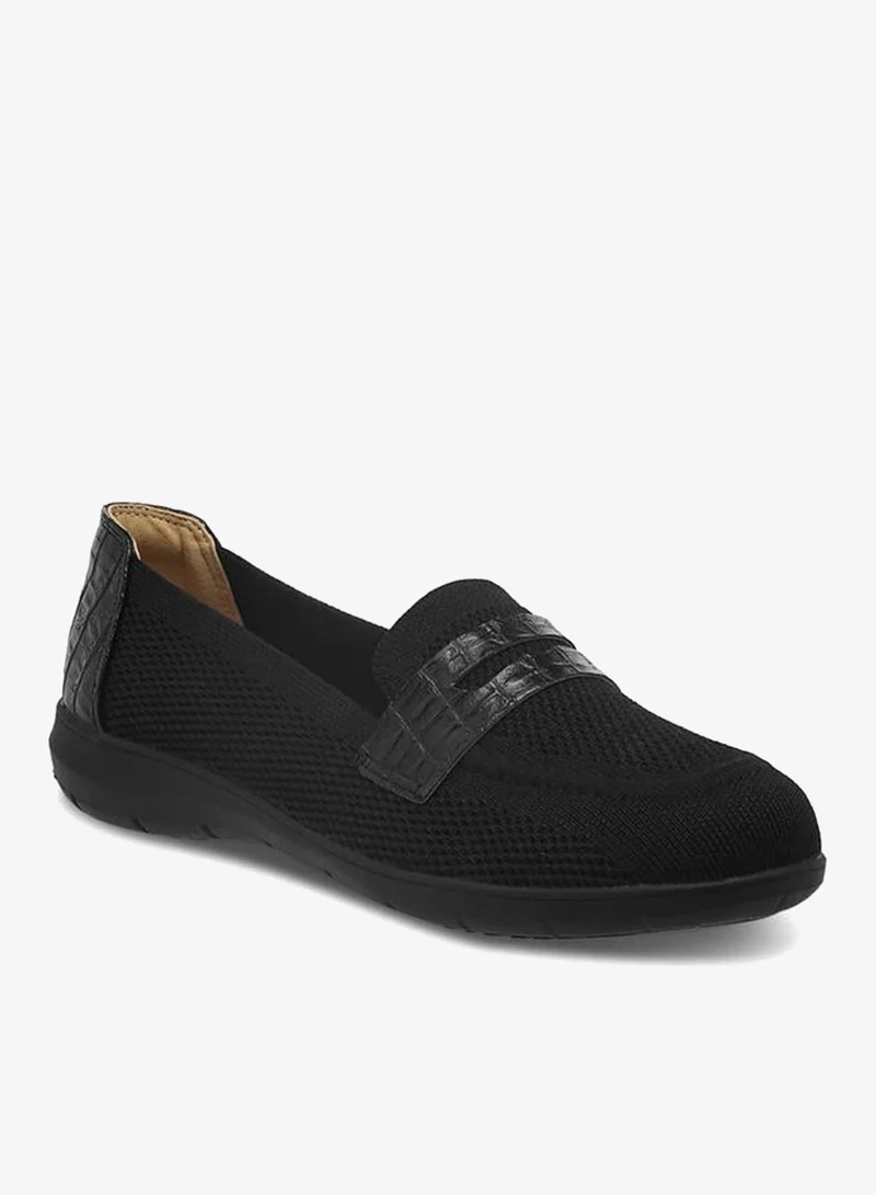 Le Confort Women Flyknit Textured Loafers