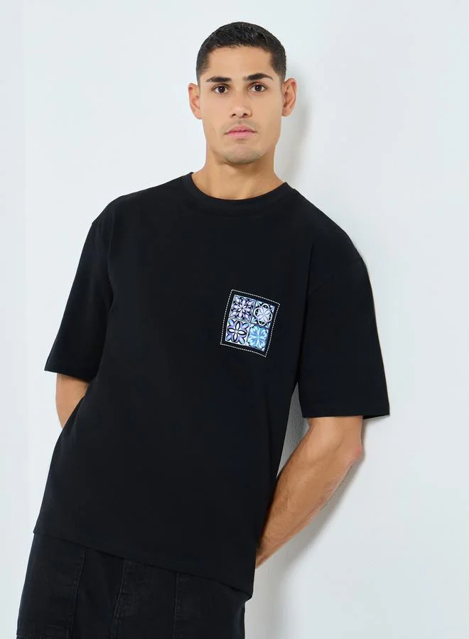 ستايلي Styli Men Black Oversized Graphic Print T-Shirt