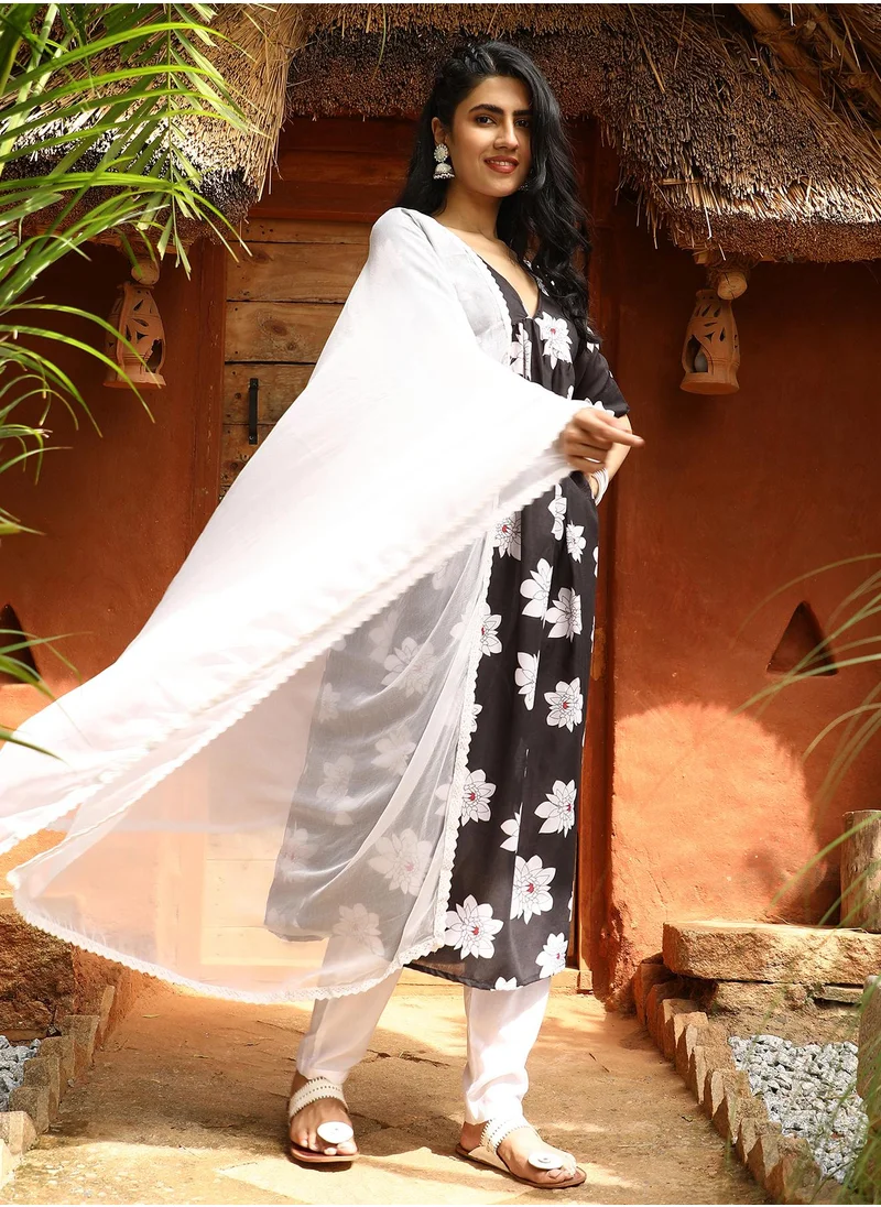  قصة Women's Midnight Black Water Lilies Kurta With Trousers And Dupatta