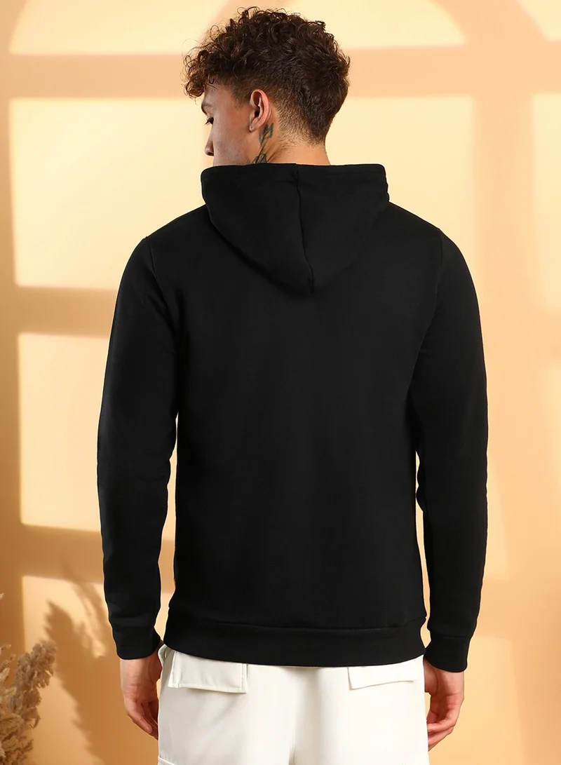 كامبوس سوترا Men's Black Shoot For Goals Hoodie With Kangaroo Pocket