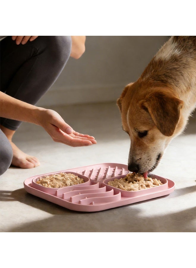 1 Pack Non Slip Silicone Pet Licking Mat Puzzle Feeder Suction Cup Treat Pad Slow Feed Textured Pattern for Dogs Cats Training Enrichment Home Feeding Daily Use - Image 3