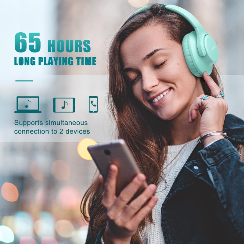 KVIDIO سماعات كفيديو بلوتوث فوق الأذن، 65 ساعة من وقت التشغيل سماعات لاسلكية مع ميكروفون، سماعة خفيفة قابلة للطي مع صوت عميق، صوت ستيريو عالي الدقة مع تأخير منخفض للسفر والعمل والهاتف المحمول - Image 2