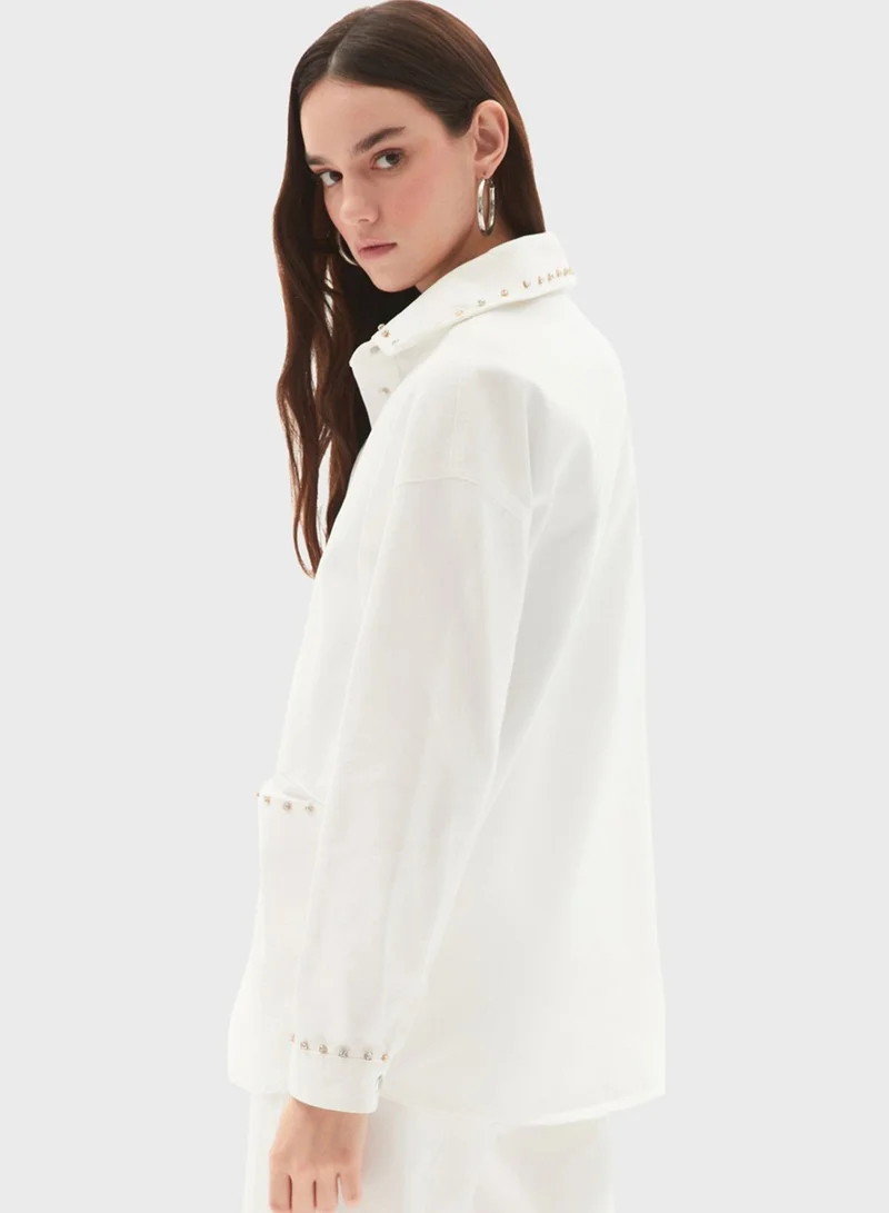 جون جاكيت بأزرار