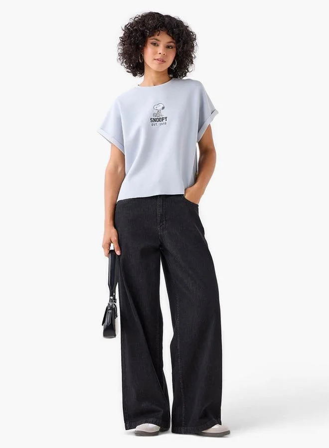 SP Characters T-shirt with Snoopy Embroidery