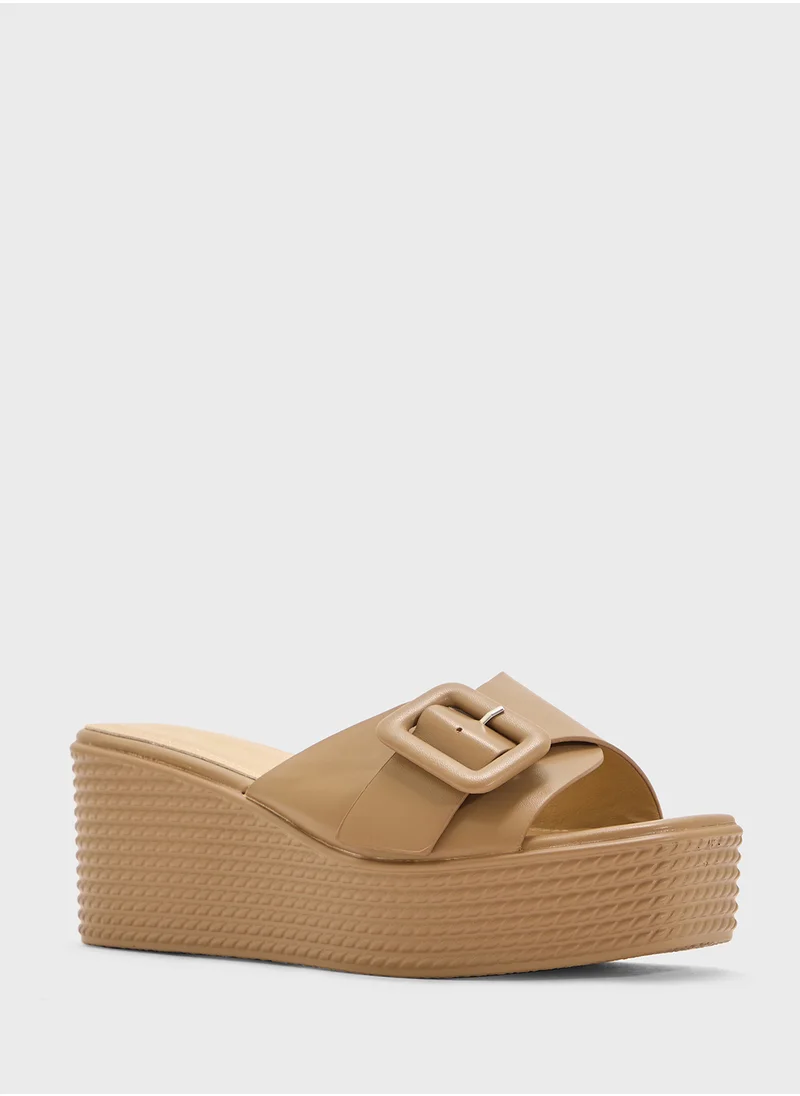 Clowse Casual Wedged Sandal