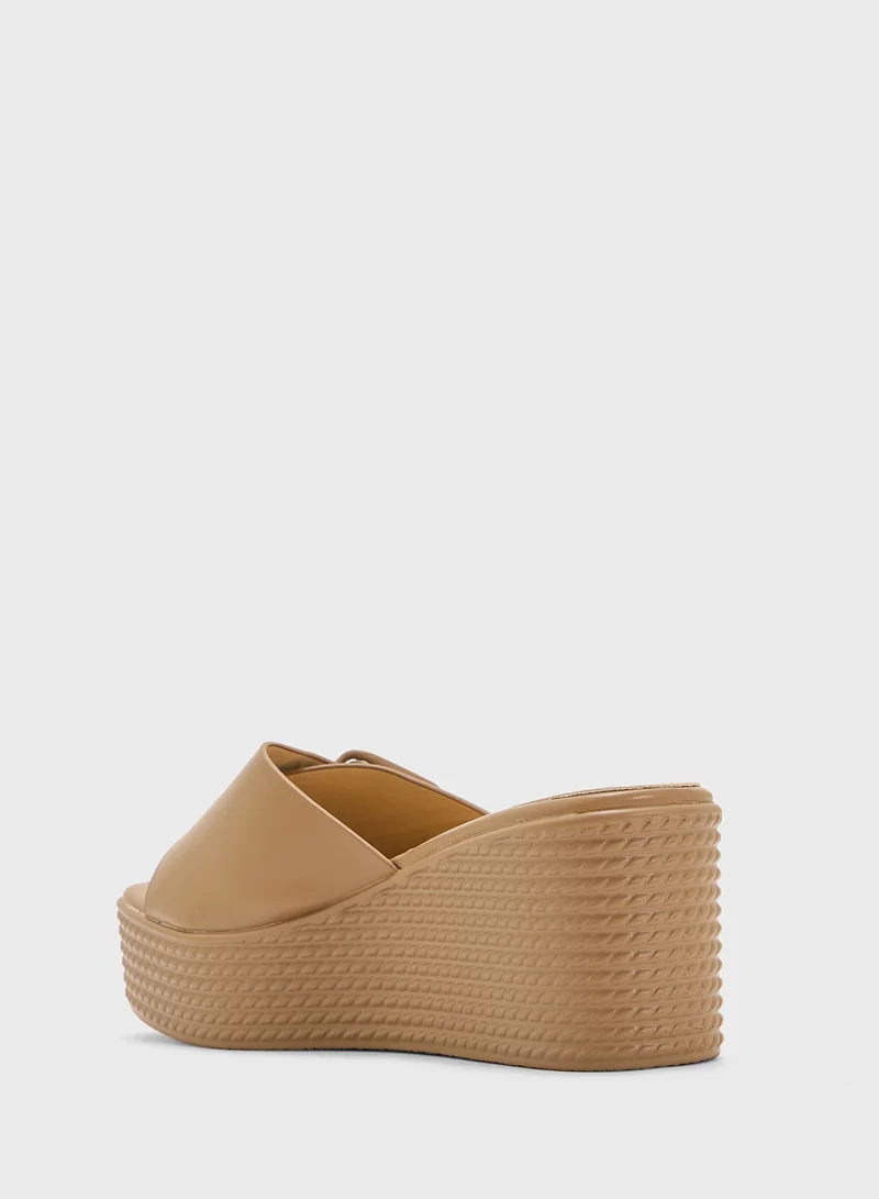Clowse Casual Wedged Sandal