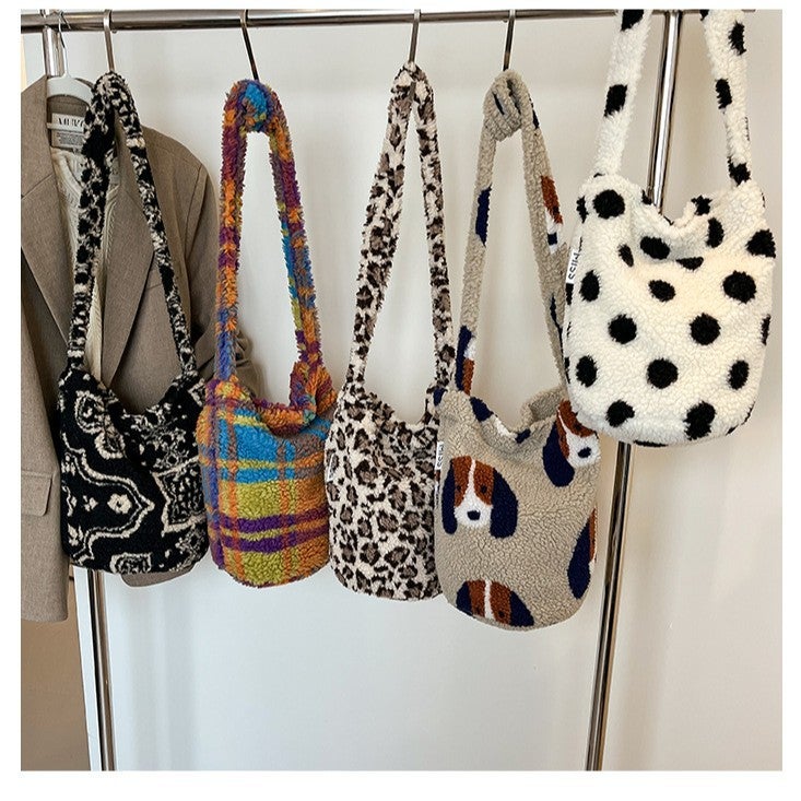 Korean Style Niche Plush Women'S Bag, Niche High-End New Large-Capacity Bag, Women'S Printed Commuter Shoulder Bucket Bag - Image 4