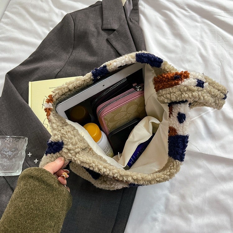 Korean Style Niche Plush Women'S Bag, Niche High-End New Large-Capacity Bag, Women'S Printed Commuter Shoulder Bucket Bag - Image 5