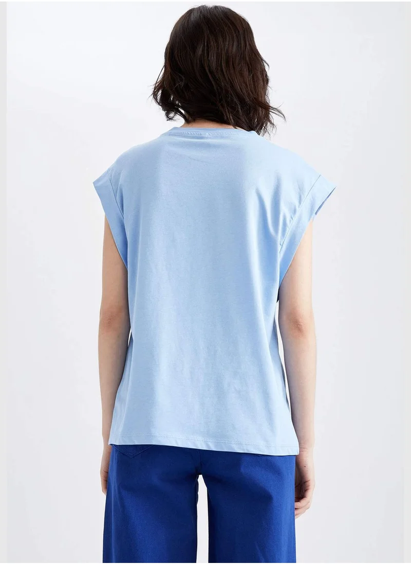 ديفاكتو Regular Fit Short Sleeve T-Shirt