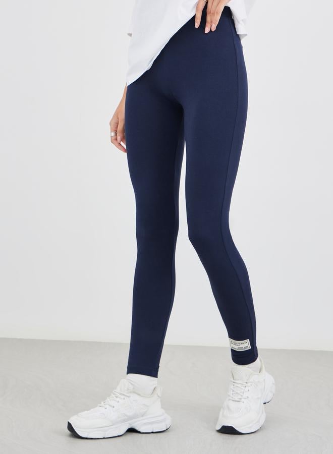 Styli Styli Text Embroidered Oversized T-Shirt and Badge Detail Leggings Co-Ords  - Image 5