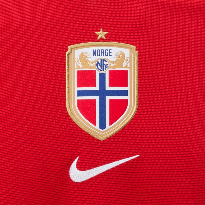 Nike Men's Norway 2025 Home Replica Football Jersey (Women's Team)