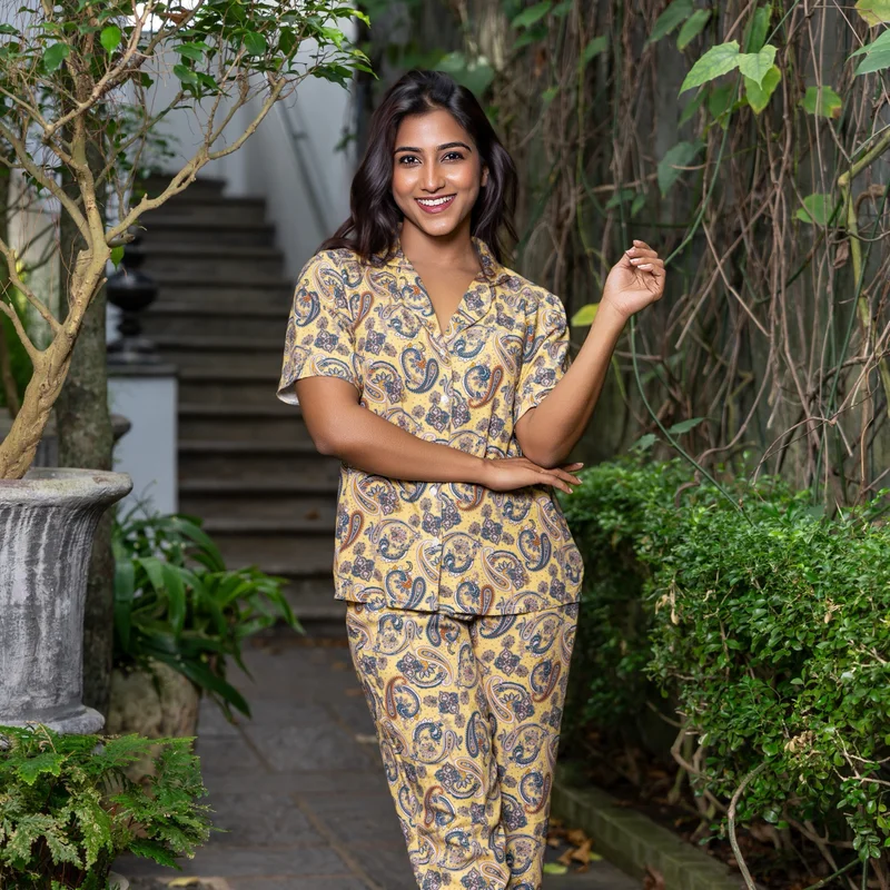 أدريا Aadaraya Pyjama Set Shirt and Trousers