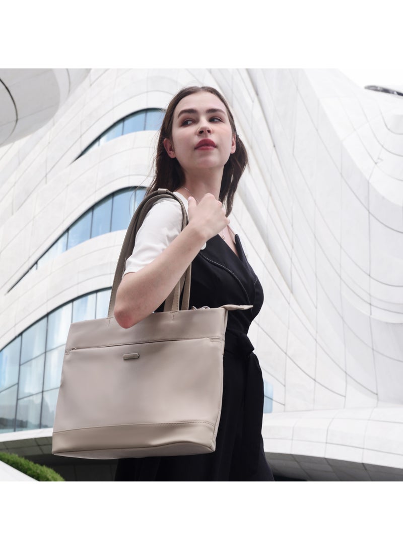 شانتريا حقيبة يد لاب توب خفيفة الوزن للنساء مقاومة للماء متعددة الوظائف بحمالة وجيوب متعددة للاستخدام اليومي والعمل والدراسة - Image 4