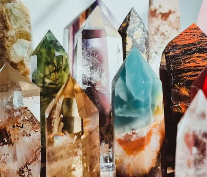 LAIDANLA Clear Quartz Healing Crystals Wands 3.5-4" Polishing Natural Reiki Energy Wand Stone Hexagonal Point Large Crystal Gemstones for Meditation Therapy Crystal Grid Decoration 1Pcs - Image 5