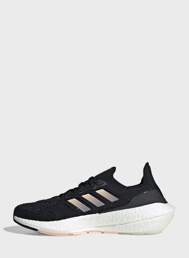 Adidas Ultraboost 22 Heat.