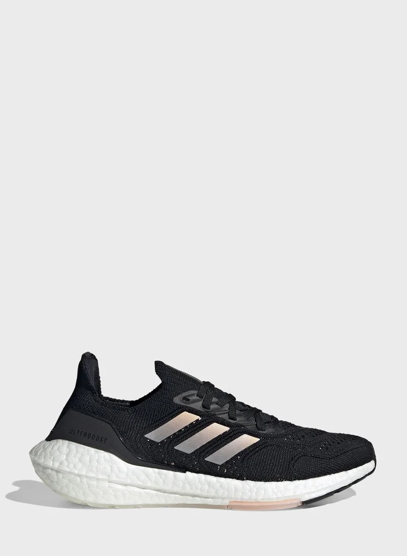Adidas Ultraboost 22 Heat.