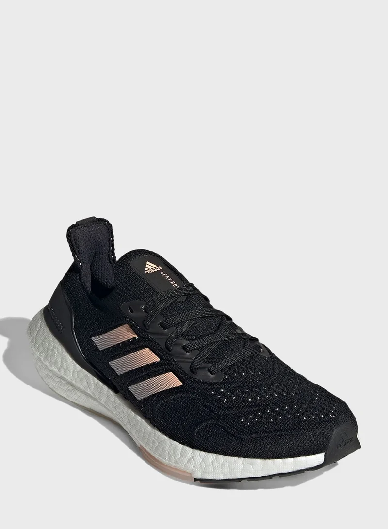 Adidas Ultraboost 22 Heat.