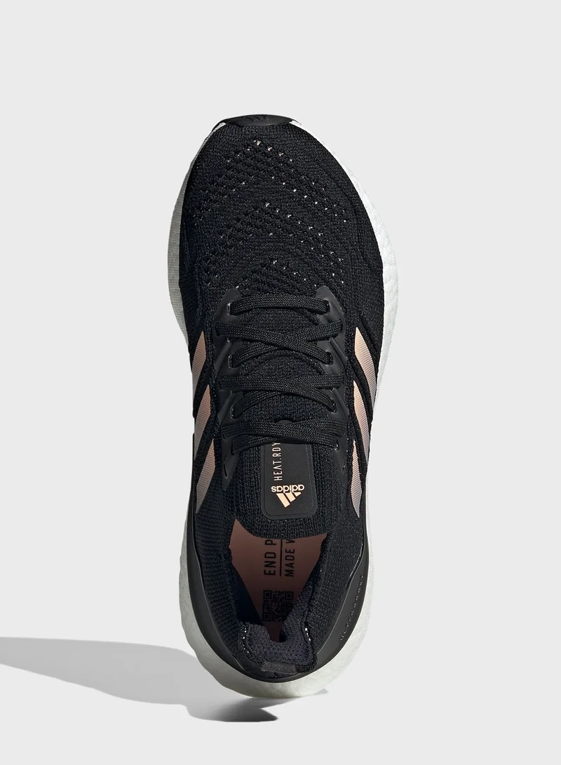 Adidas Ultraboost 22 Heat.