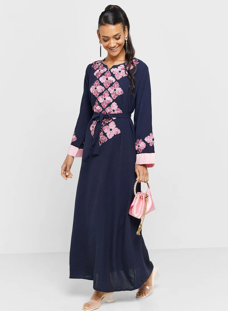 hayas closet Embroidered Belted Jalabiya
