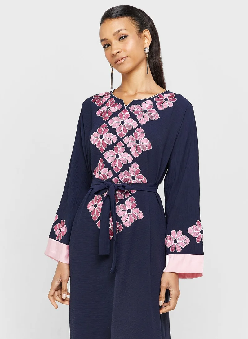 hayas closet Embroidered Belted Jalabiya