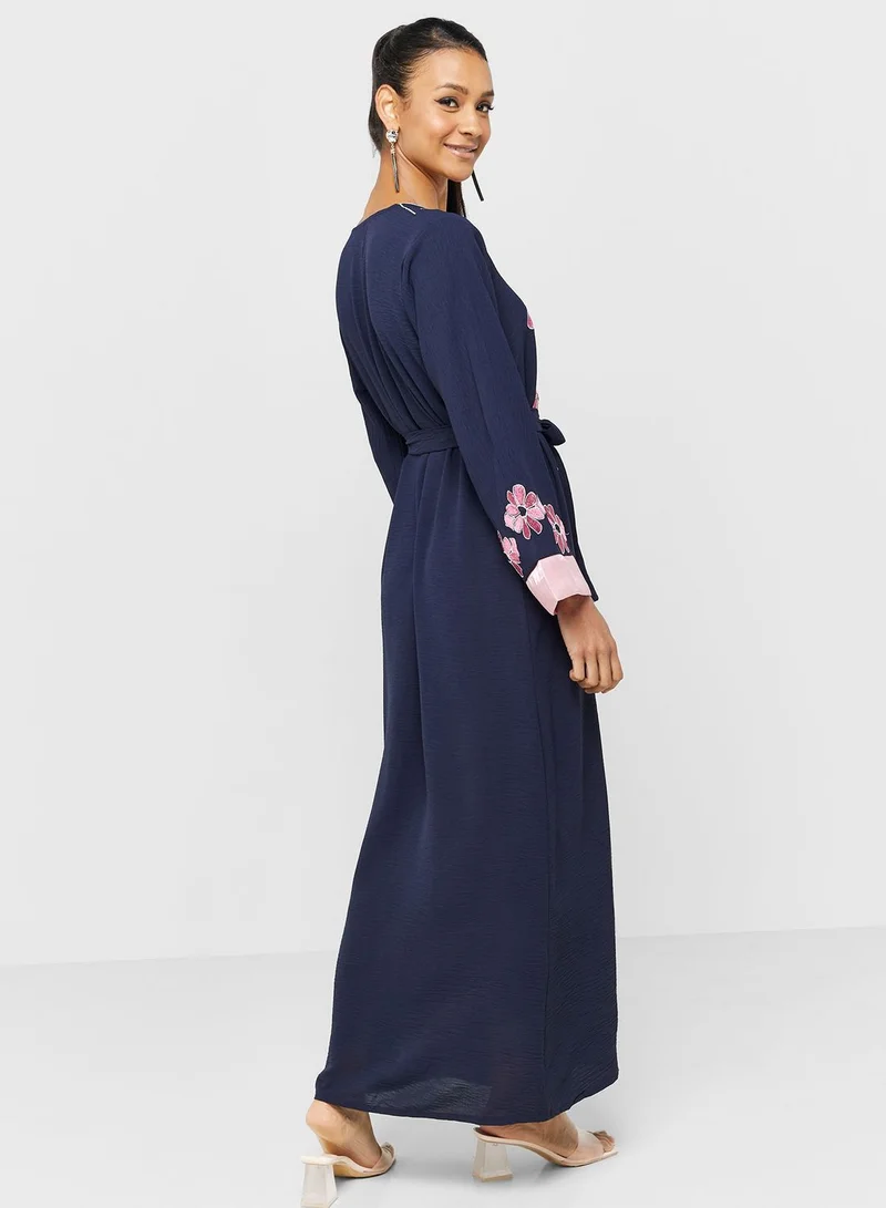 hayas closet Embroidered Belted Jalabiya