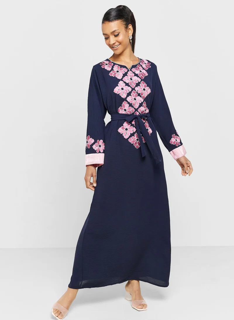 hayas closet Embroidered Belted Jalabiya
