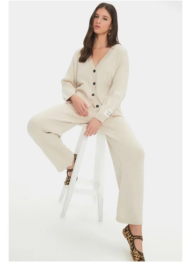 جون June Women Wide Fit V Neck Button Detailed Cardigan - Trouser Set Stone