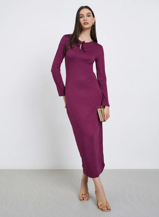 Styli Burgundy Textured Bodycon Midi Dress