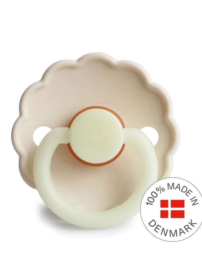 FRIGG Daisy Silicone Baby Pacifier 0-6M 2-Pack Cream/Croissant Night - Size 1 - Image 3